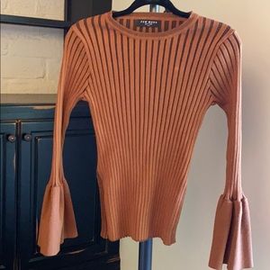 Ribbed camel belle long sleeve top